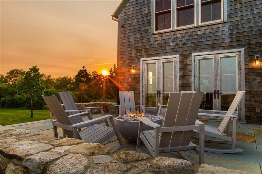 8. Single Family Homes for Sale at 1776 Corn Neck Road Block Island, Rhode Island 02807 United States