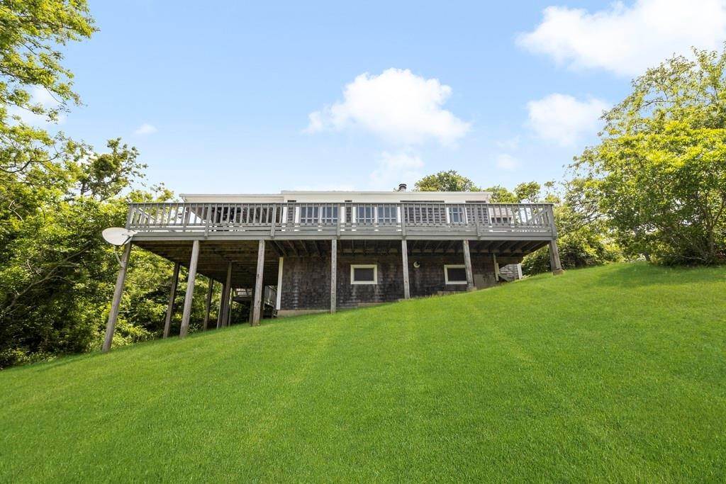 16. Single Family Homes for Sale at 826 Beacon HILL Block Island, Rhode Island 02807 United States