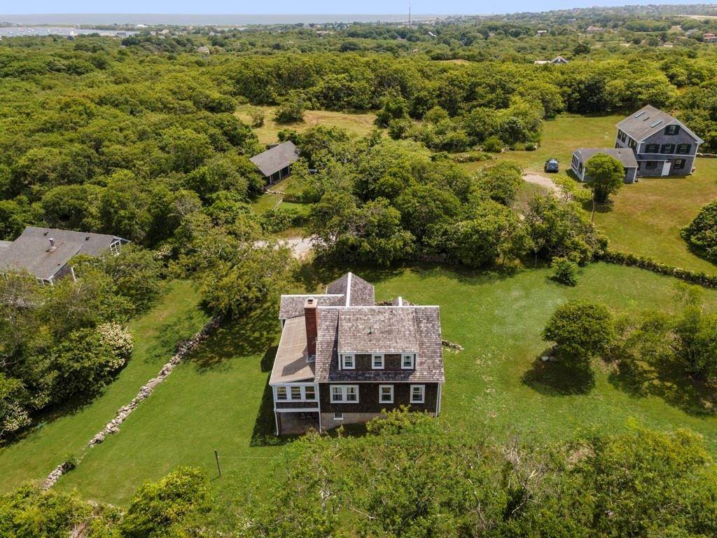 3. Single Family Homes for Sale at 826 Beacon HILL Block Island, Rhode Island 02807 United States