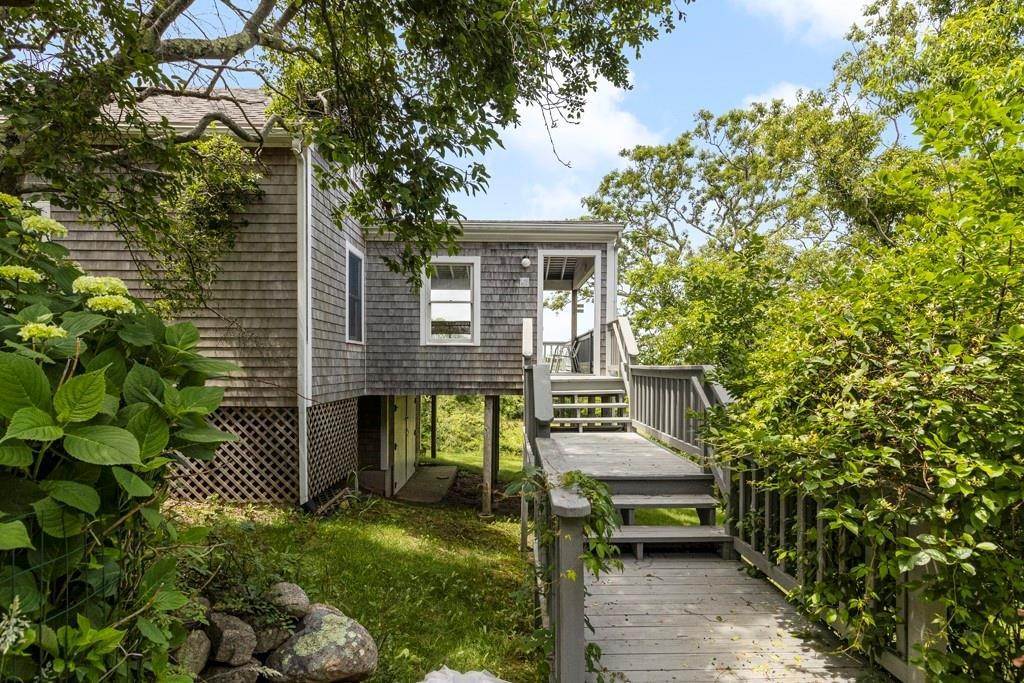 5. Single Family Homes for Sale at 826 Beacon HILL Block Island, Rhode Island 02807 United States