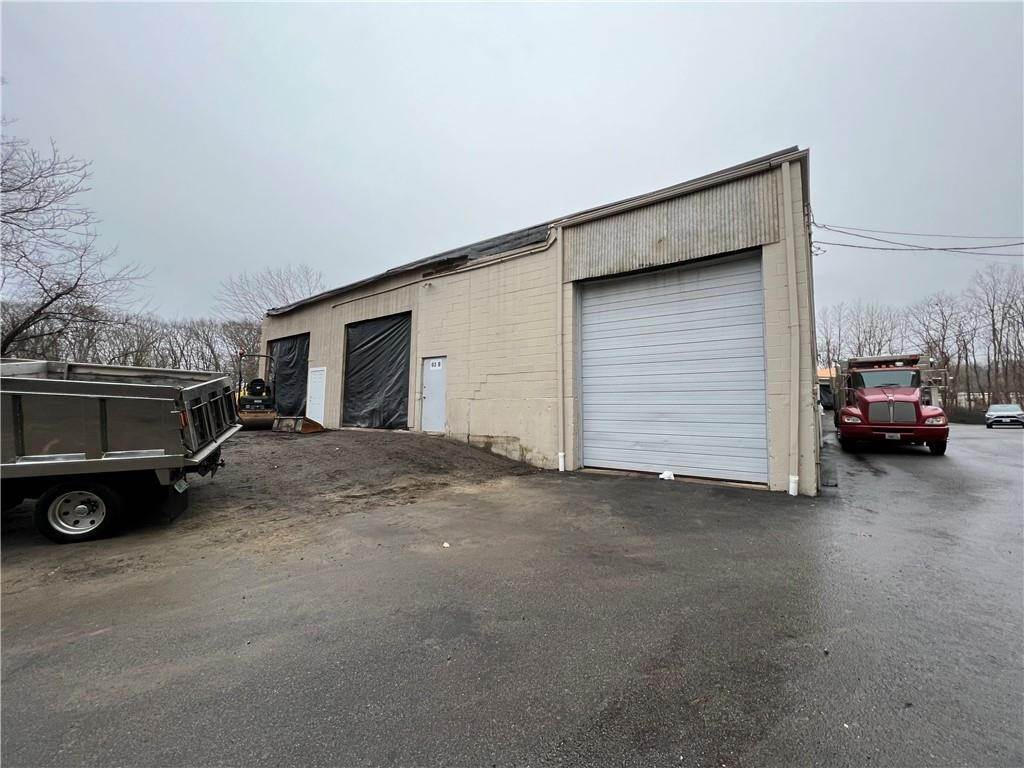 4. Commercial at 101 Higginson Avenue Lincoln, Rhode Island 02865 United States