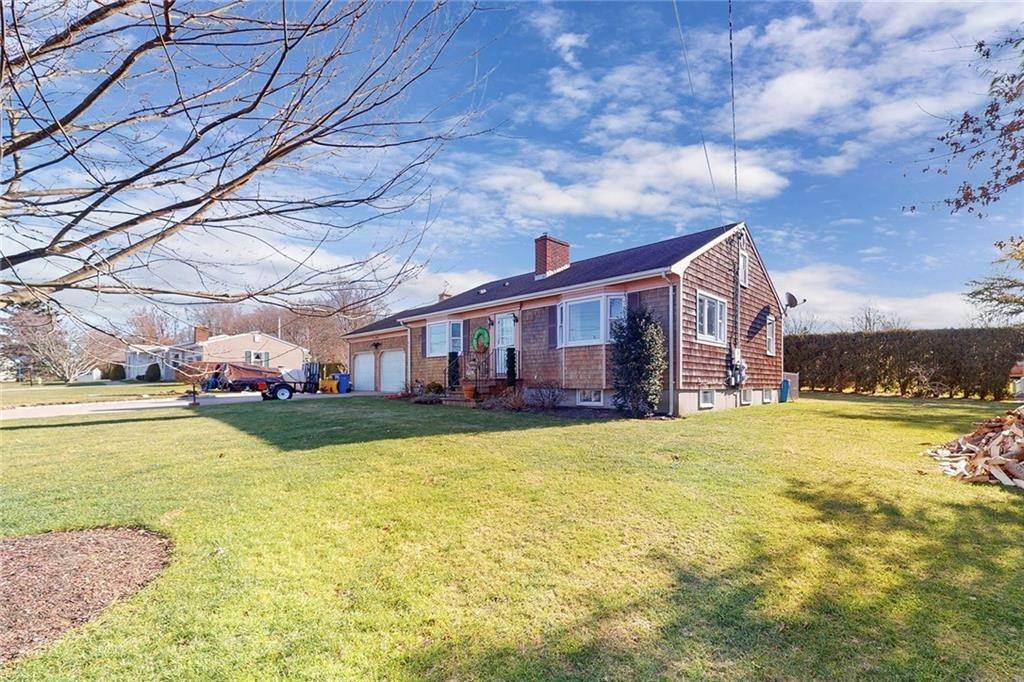 Single Family Homes en 4 Ellen Road Middletown, Rhode Island 02842 Estados Unidos