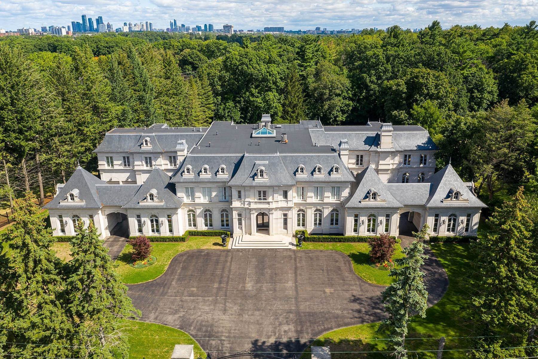 Single Family Homes for Sale at Chateau Inspired Estate 2275 Doulton Drive Mississauga, Ontario L5H 3M2 Canada