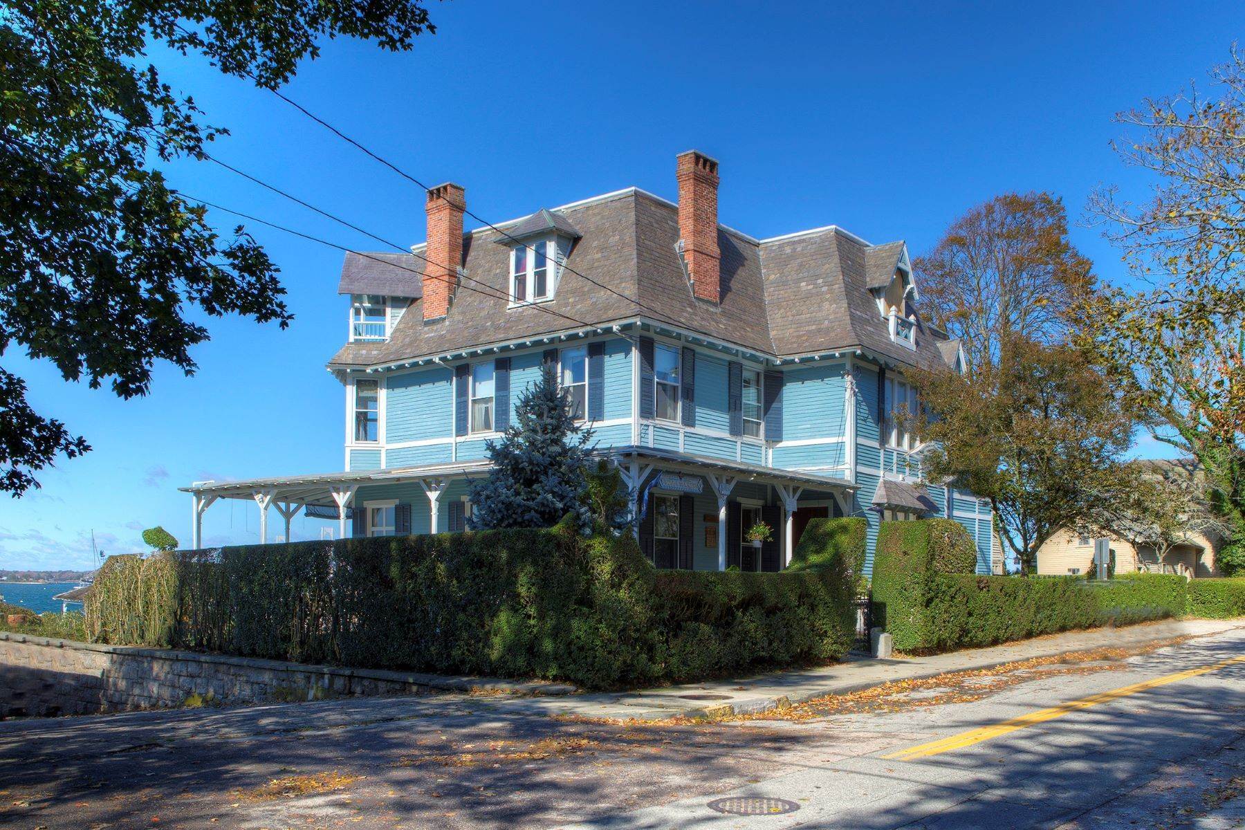 28. Single Family Homes for Sale at Sanford-Covell House on Newport Harbor 72 Washington Street Newport, Rhode Island 02840 United States