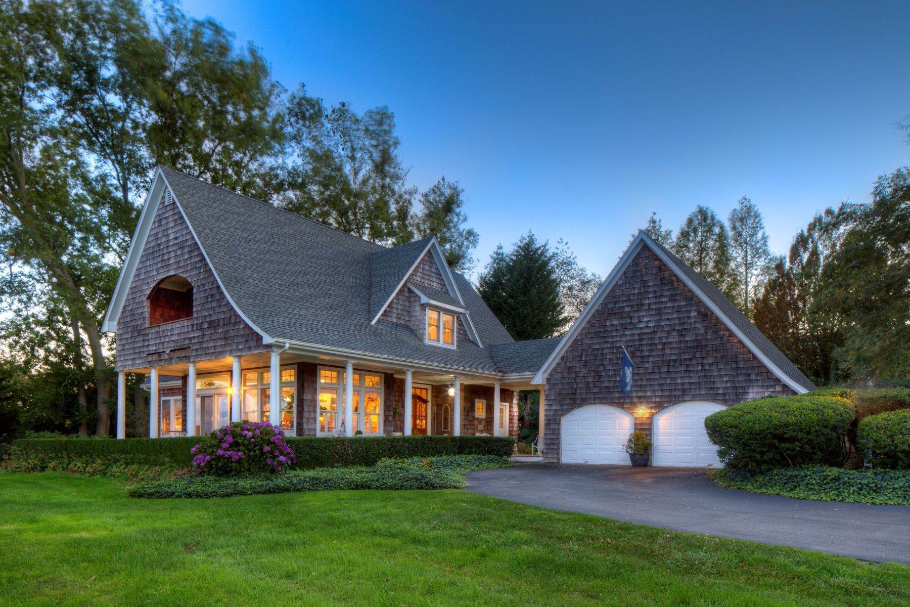 Single Family Homes 为 销售 在 118 Prospect Farm Road 朴茨茅斯, 罗得岛 02871 美国