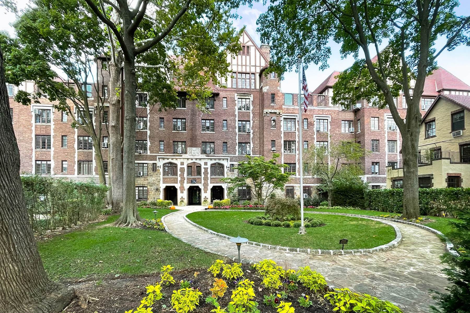 Co-op Properties for Sale at ‘CLASSIC ELEGANCE’ 10 Holder Place, #5A, Forest Hills Gardens, Forest Hills, New York 11375 United States
