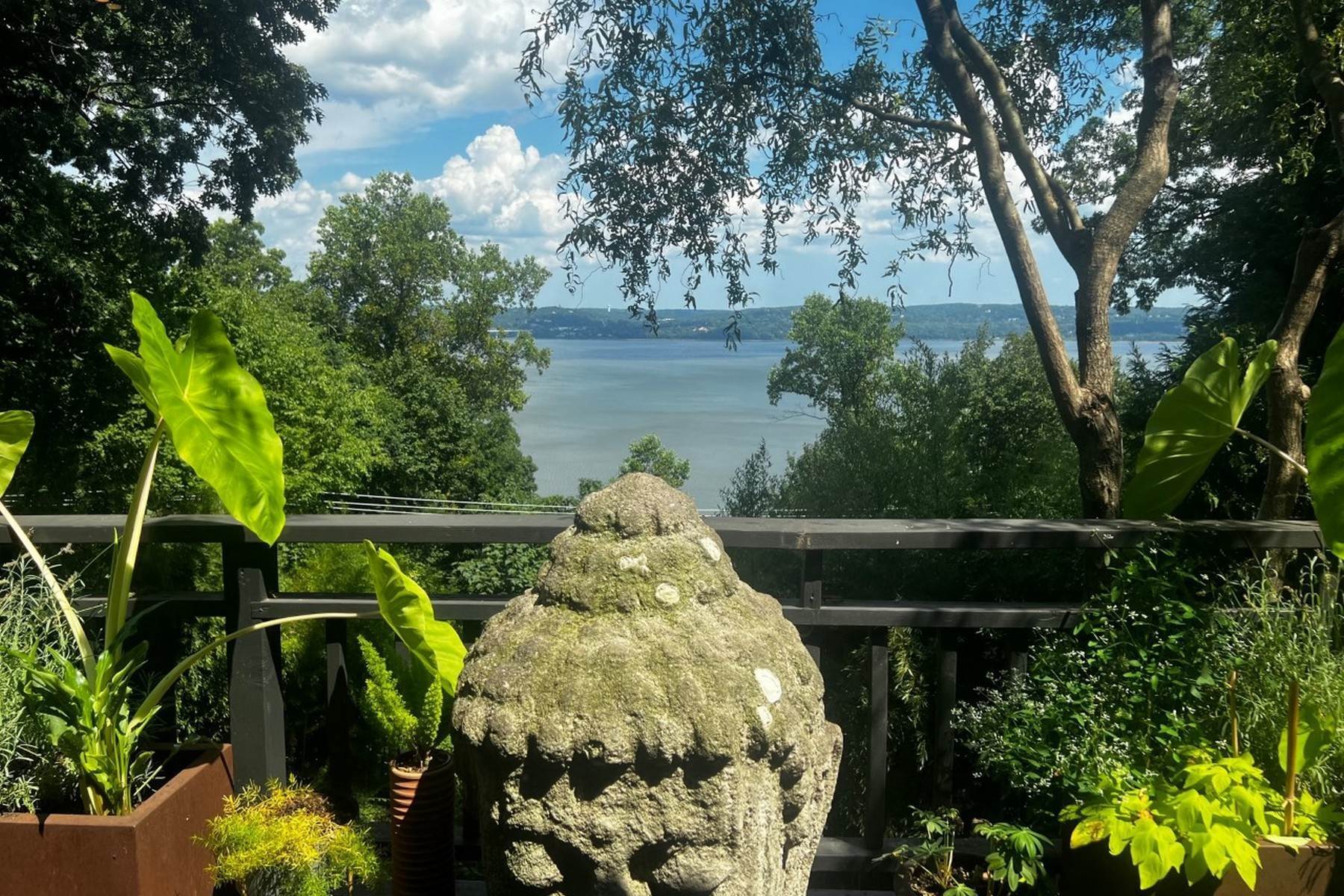 Single Family Homes for Sale at Mid-Century Deck House Overlooking the Hudson River 918 Route 9W S Upper Grandview, New York 10960 United States