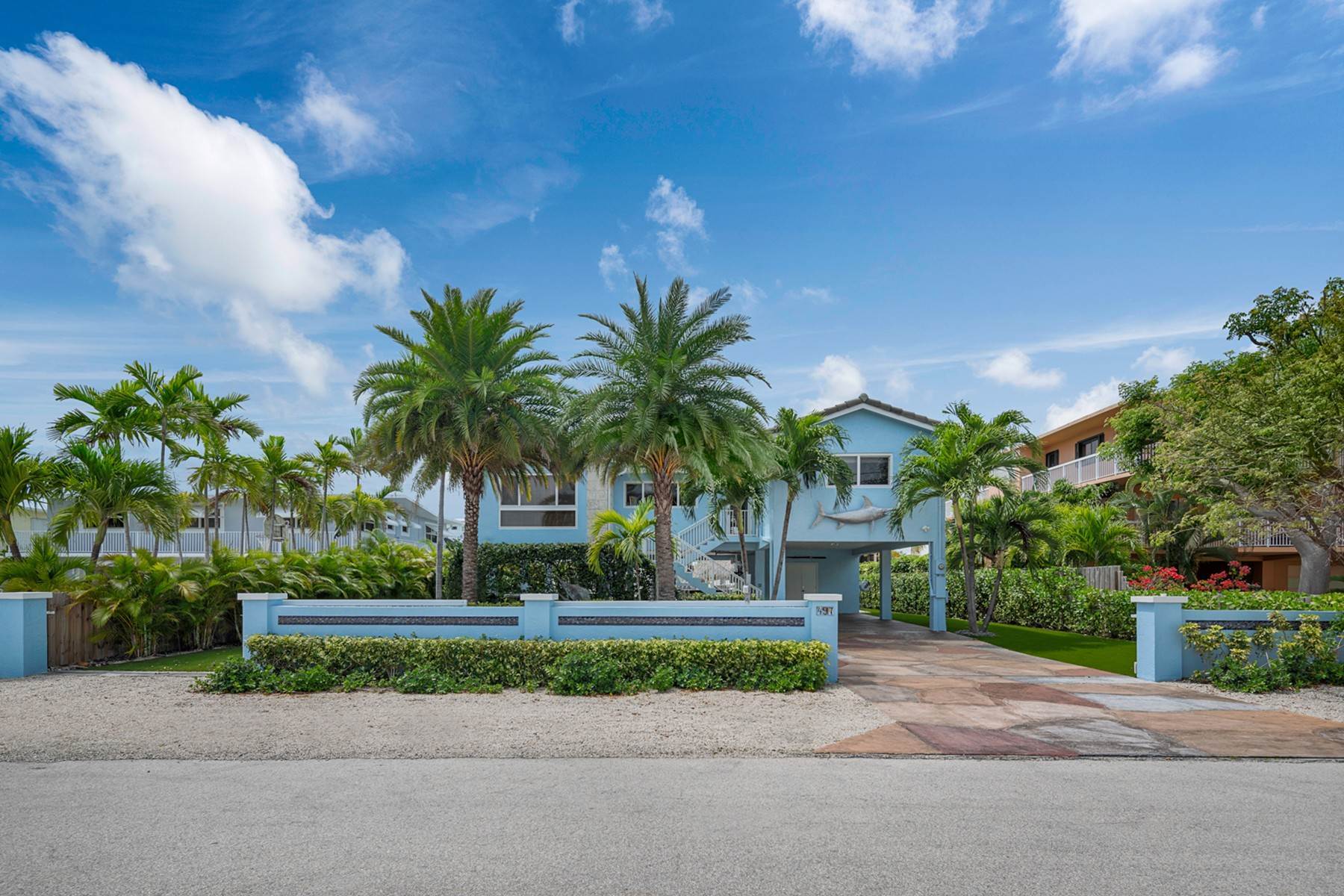 3. Single Family Homes at 497 Caribbean Drive Key Largo, Florida 33037 United States