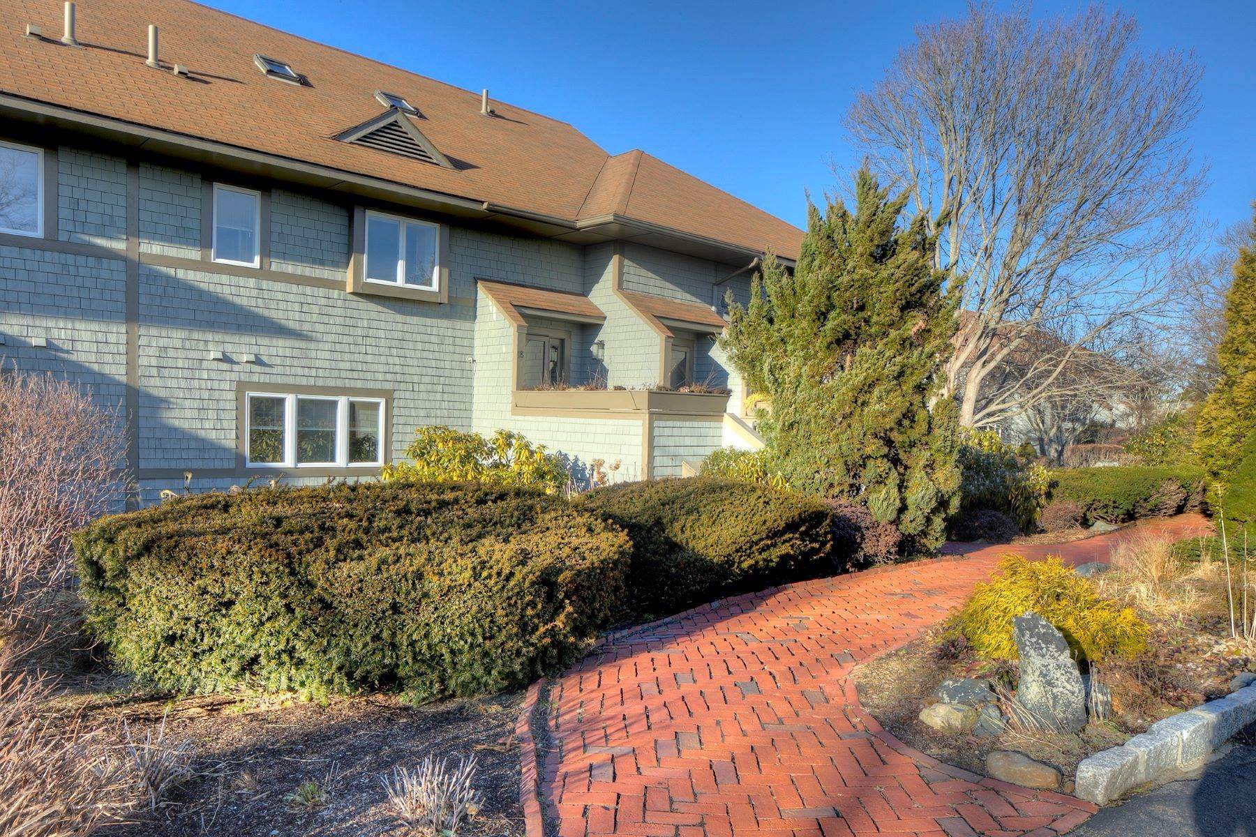 29. Condominiums for Sale at Brenton Cove 157 Harrison Avenue, 18 Newport, Rhode Island 02840 United States