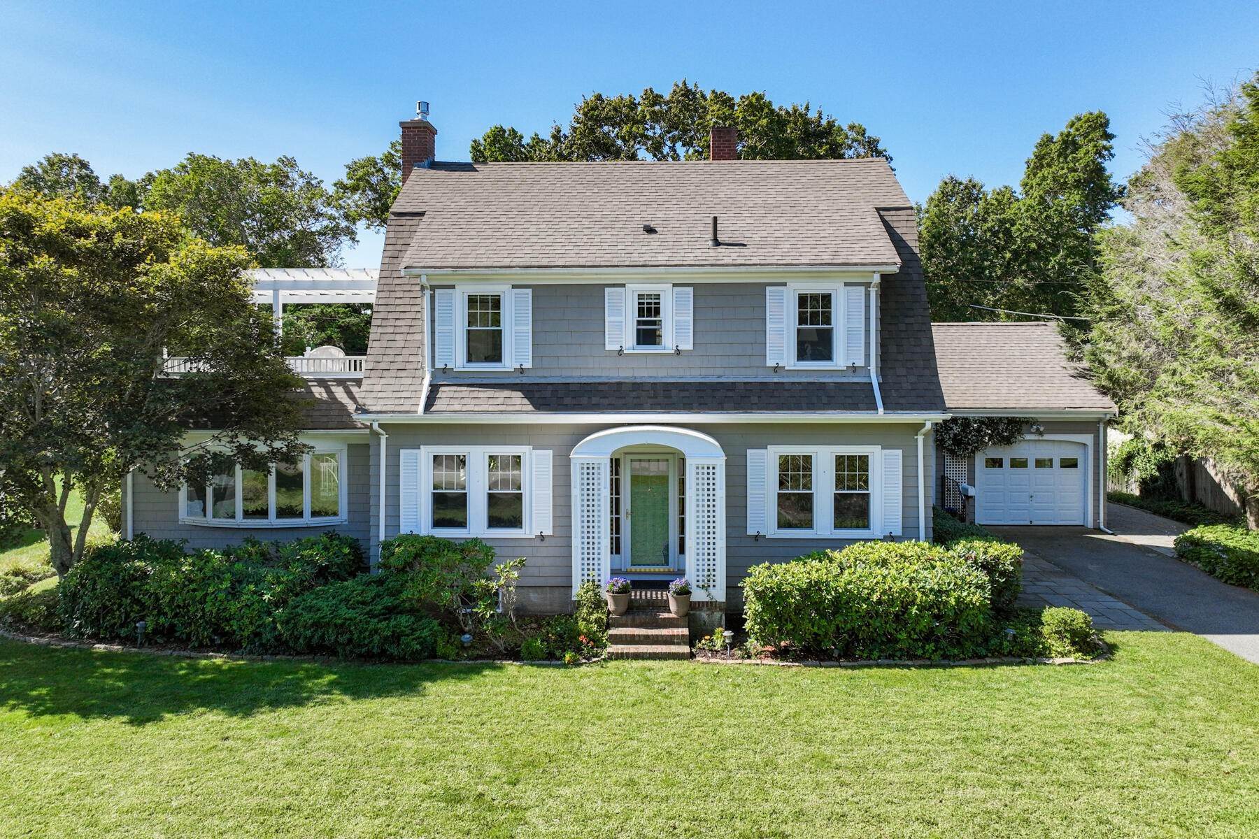 Single Family Homes 为 销售 在 166 Siders Pond Road 法尔茅斯, 马萨诸塞州 02540 美国
