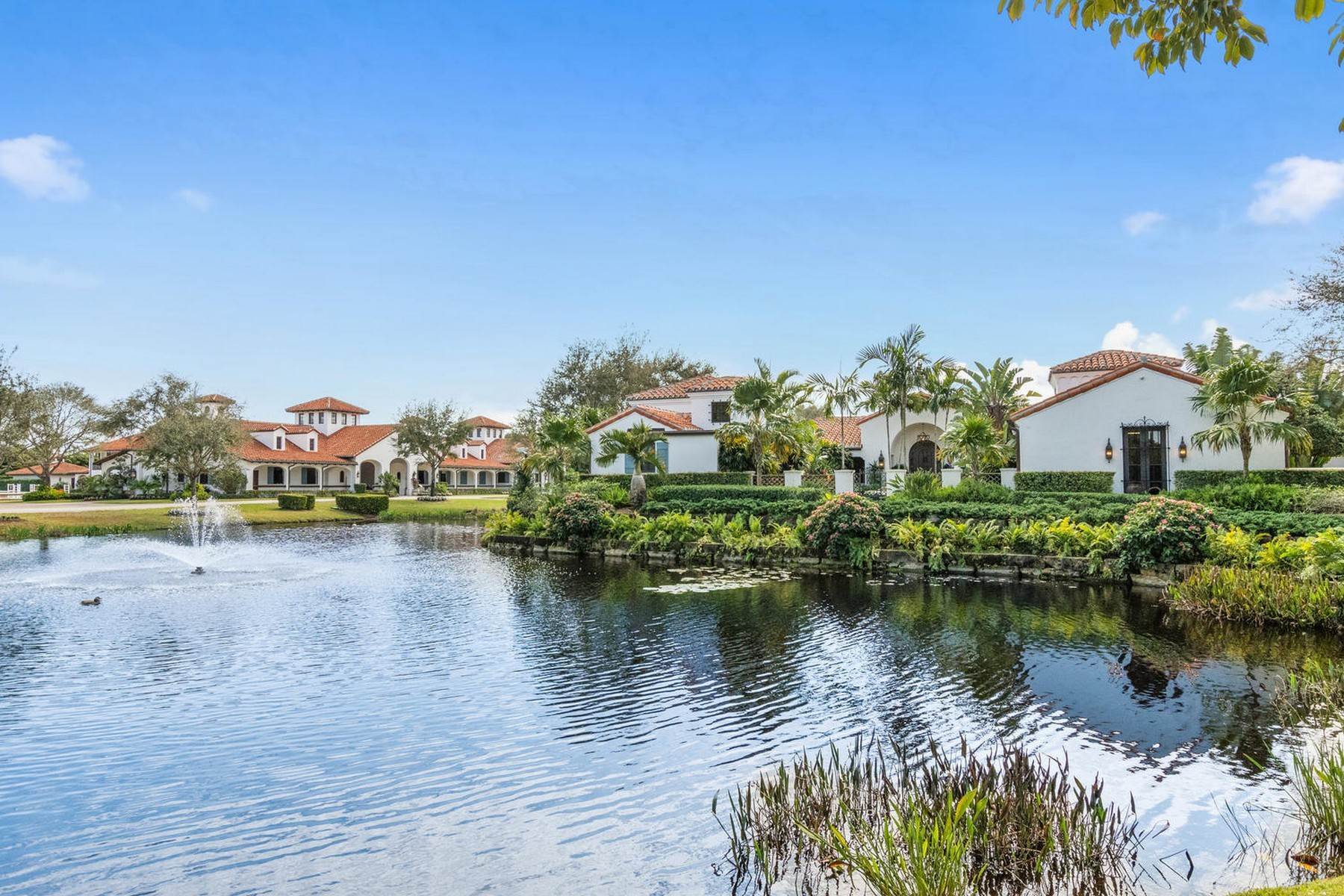 14. Single Family Homes at 14775 Equestrian Way Wellington, Florida 33414 United States