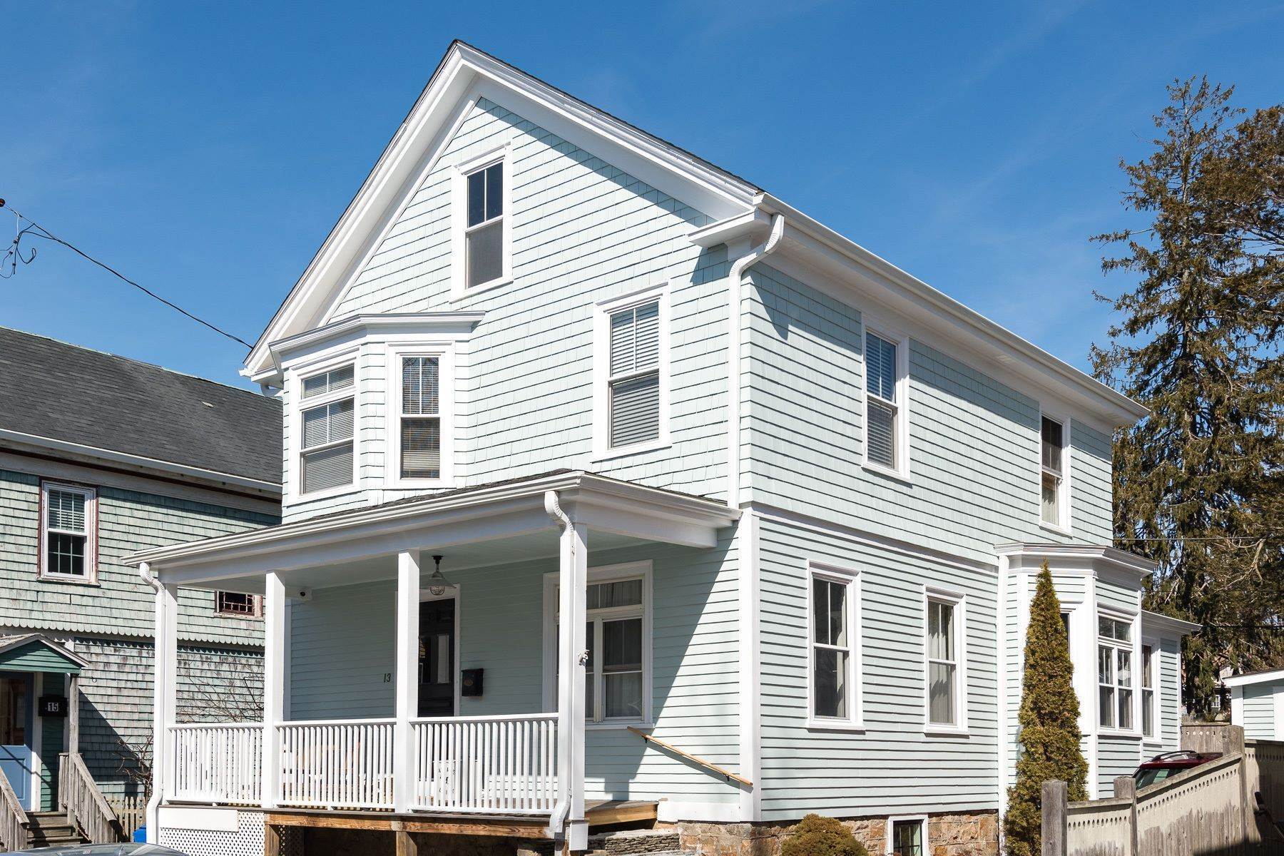 Other Residential Homes por un Venta en 13 DARTMOUTH ST Newport, Rhode Island 02840 Estados Unidos